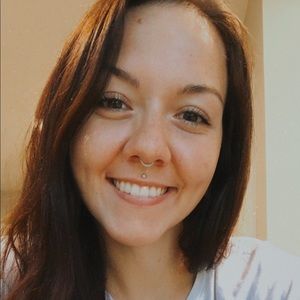 Meet your Posher, Brittney